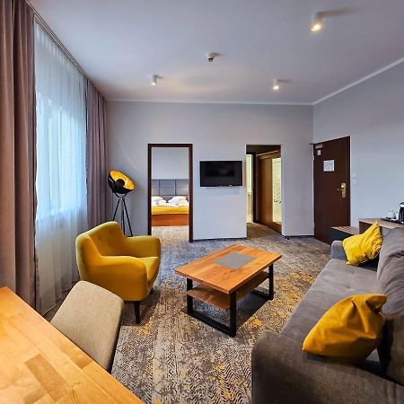 Hotel Mikulski Гливице Екстериор снимка