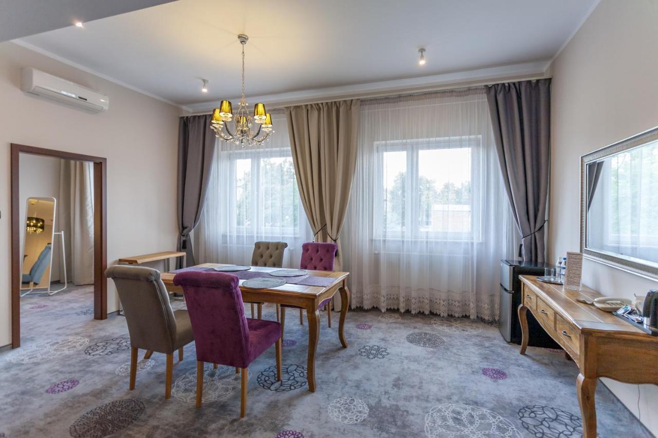 Hotel Mikulski Гливице Екстериор снимка
